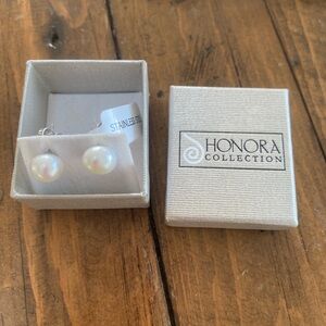 White Pearl Earrings Freshwater
